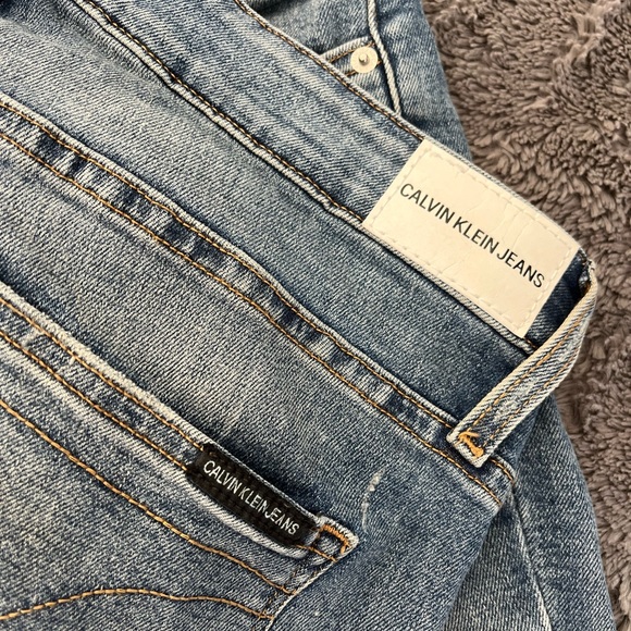 Women’s Calvin Klein Jeans Size XL/30-32 - Picture 2 of 4